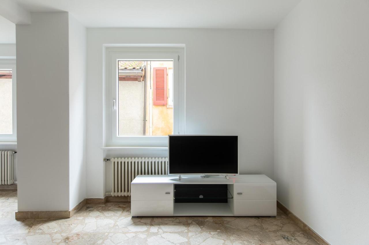 Rose Apartment By Quokka 360 - Refined Two-Bedroom Apartment With Garden Lugano Ngoại thất bức ảnh