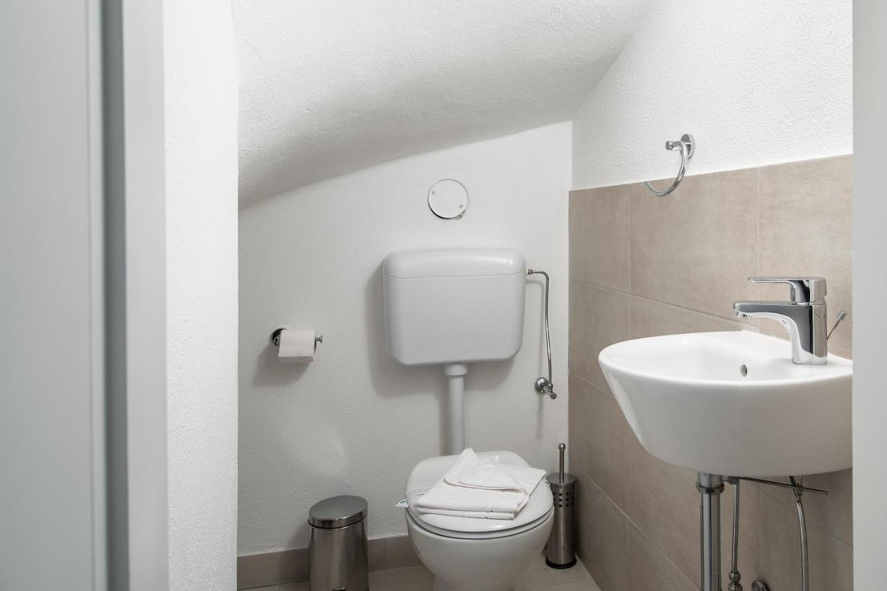 Rose Apartment By Quokka 360 - Refined Two-Bedroom Apartment With Garden Lugano Ngoại thất bức ảnh