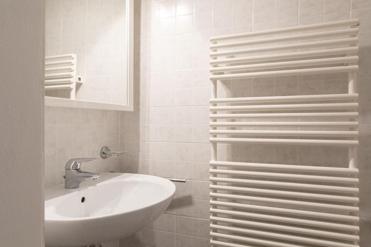 Rose Apartment By Quokka 360 - Refined Two-Bedroom Apartment With Garden Lugano Ngoại thất bức ảnh